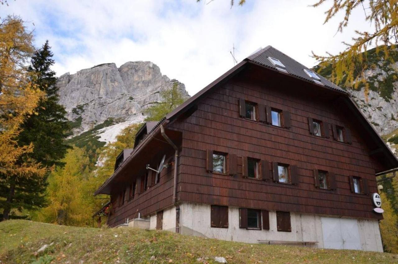 Erjavceva Mountain Hut At Vrsic Pass Hotell Kranjska Gora Exteriör bild