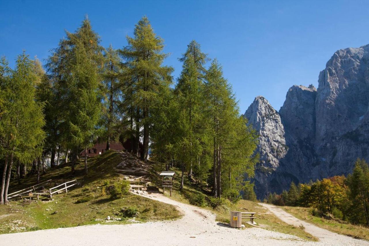 Erjavceva Mountain Hut At Vrsic Pass Hotell Kranjska Gora Exteriör bild