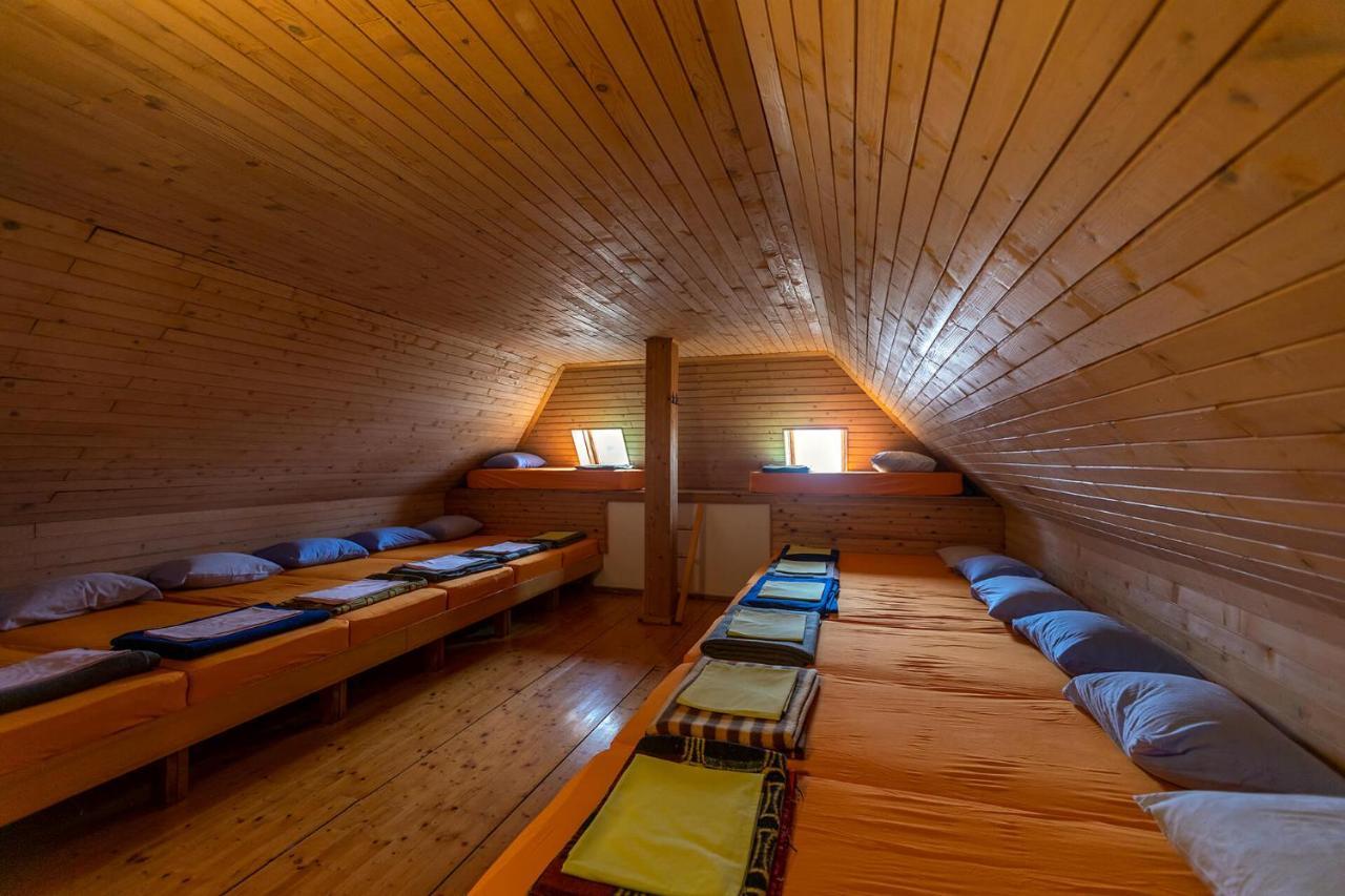 Erjavceva Mountain Hut At Vrsic Pass Hotell Kranjska Gora Exteriör bild